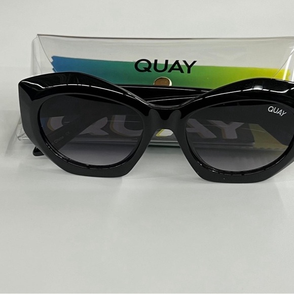 Quay Australia REAL ME - BLACK/SMOKE - Picture 2 of 8